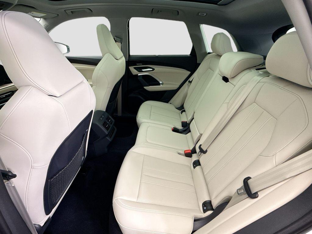 used 2025 Audi Q5 car