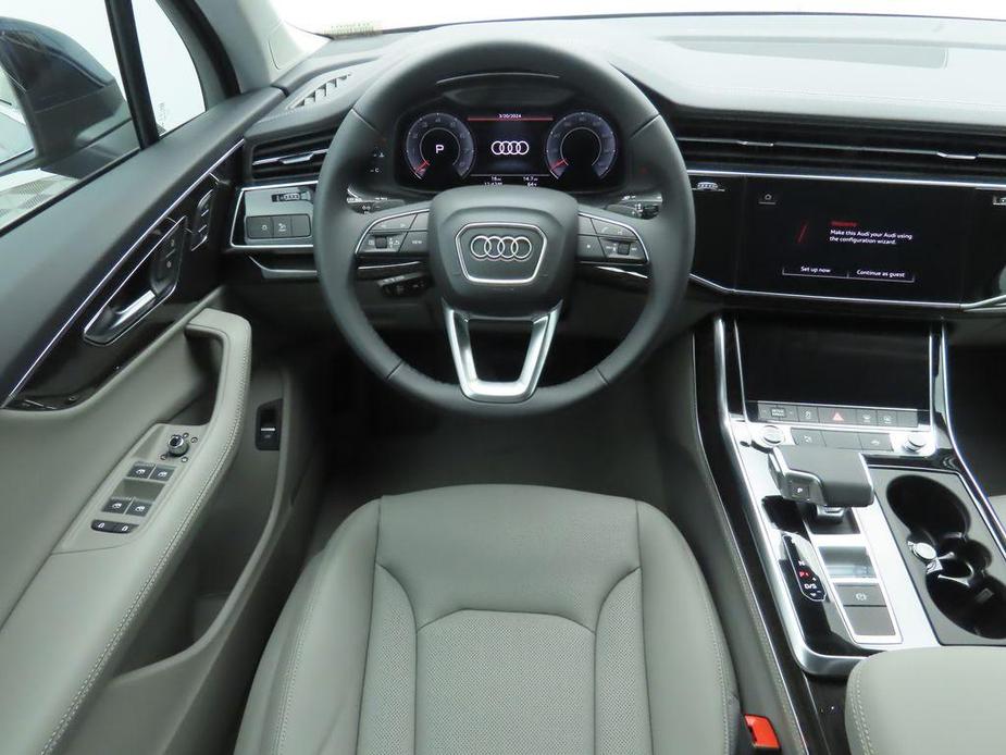 new 2024 Audi Q7 car, priced at $69,310