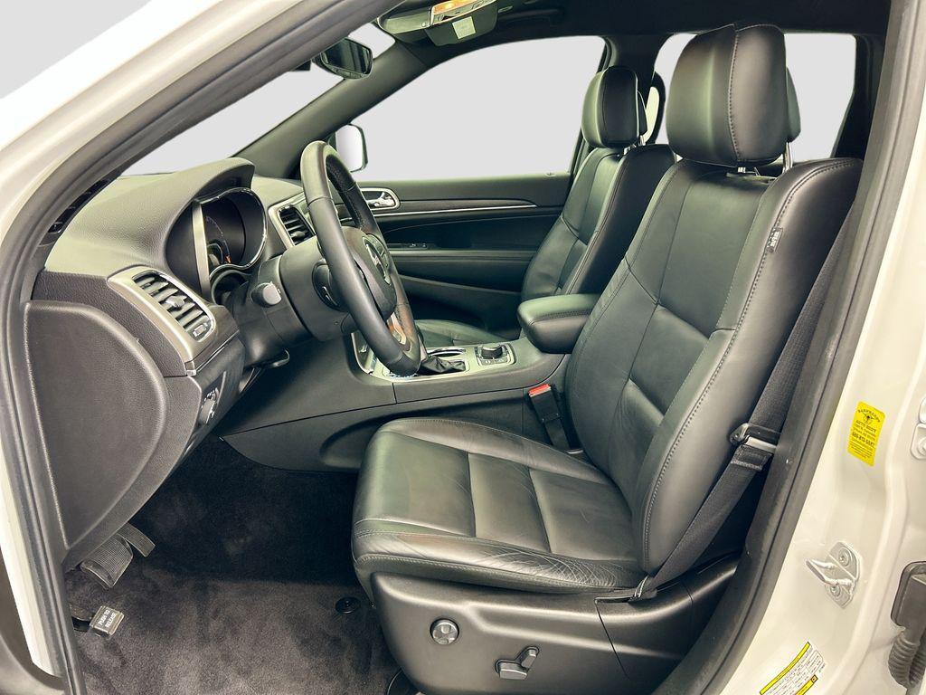 used 2018 Jeep Grand Cherokee car, priced at $19,417