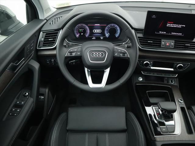 new 2025 Audi Q5 car, priced at $67,935