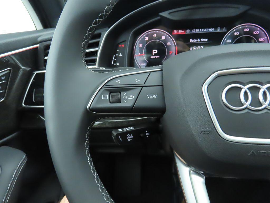 new 2025 Audi Q7 car, priced at $76,260