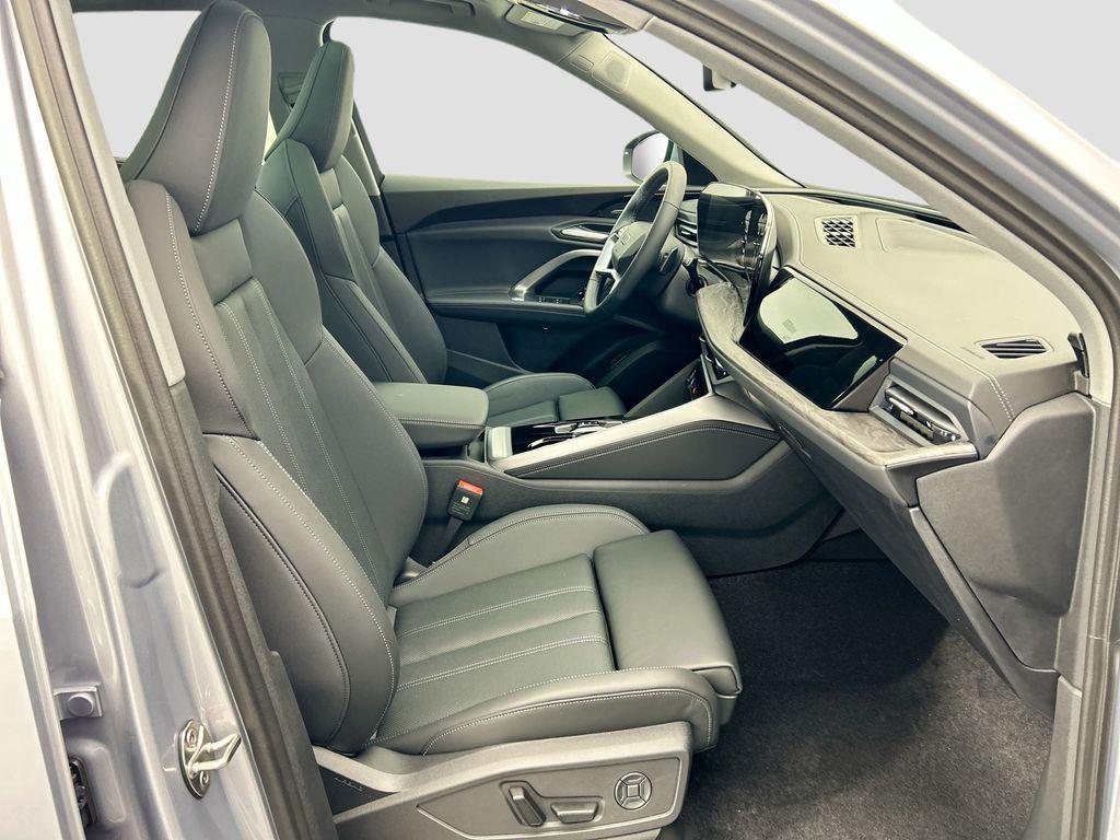 used 2025 Audi Q5 car