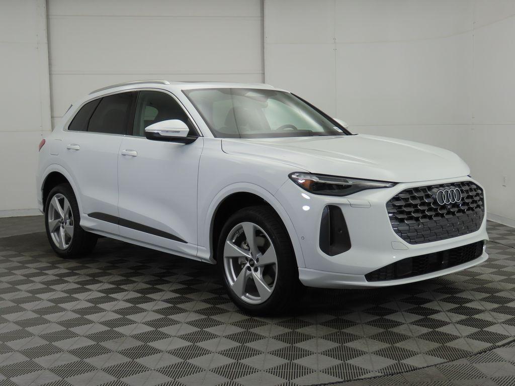new 2025 Audi Q5 car, priced at $60,200