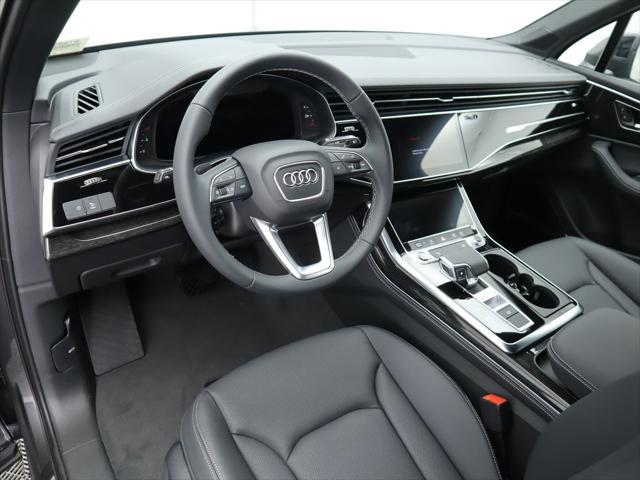 new 2025 Audi Q7 car, priced at $76,770