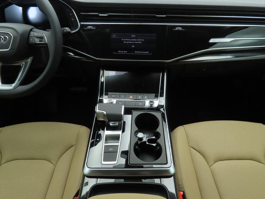 new 2024 Audi Q7 car, priced at $69,310