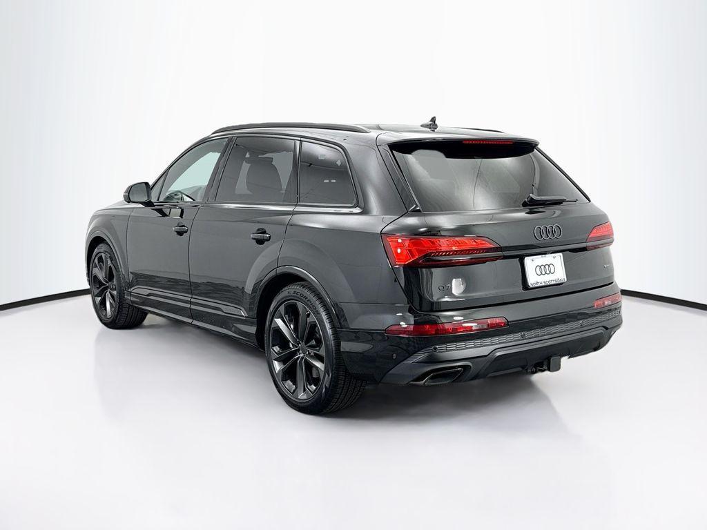 new 2026 Audi Q7 car, priced at $78,105