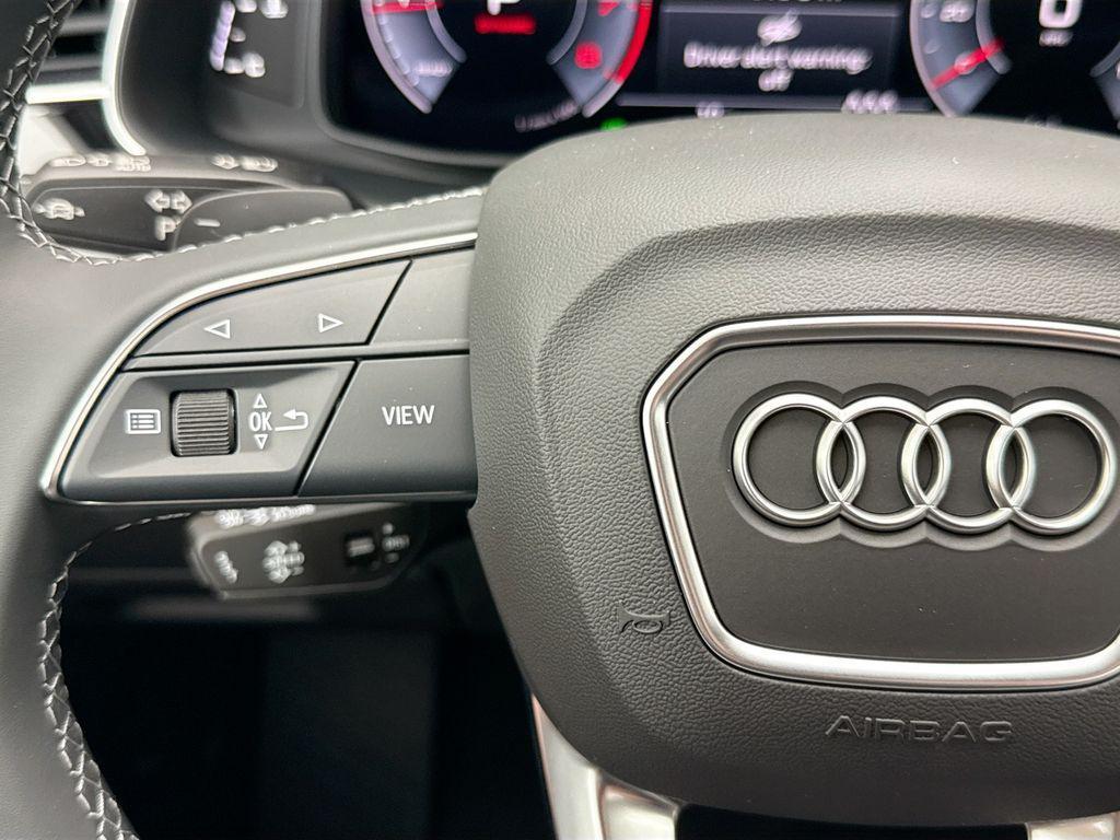 new 2026 Audi Q7 car, priced at $78,105