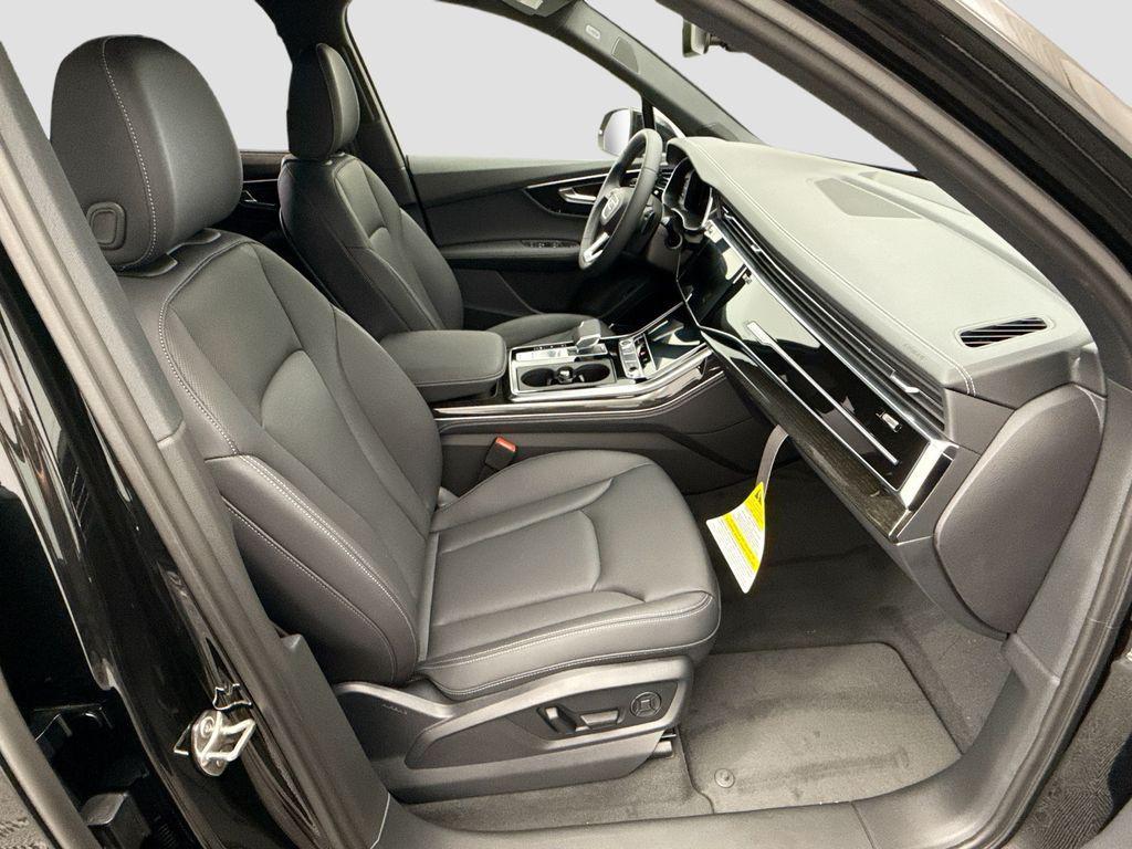 new 2026 Audi Q7 car, priced at $78,105