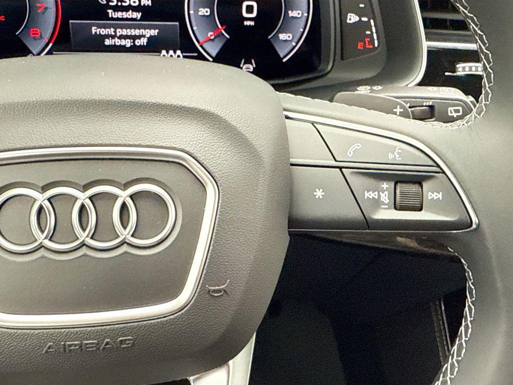 new 2026 Audi Q7 car, priced at $78,105