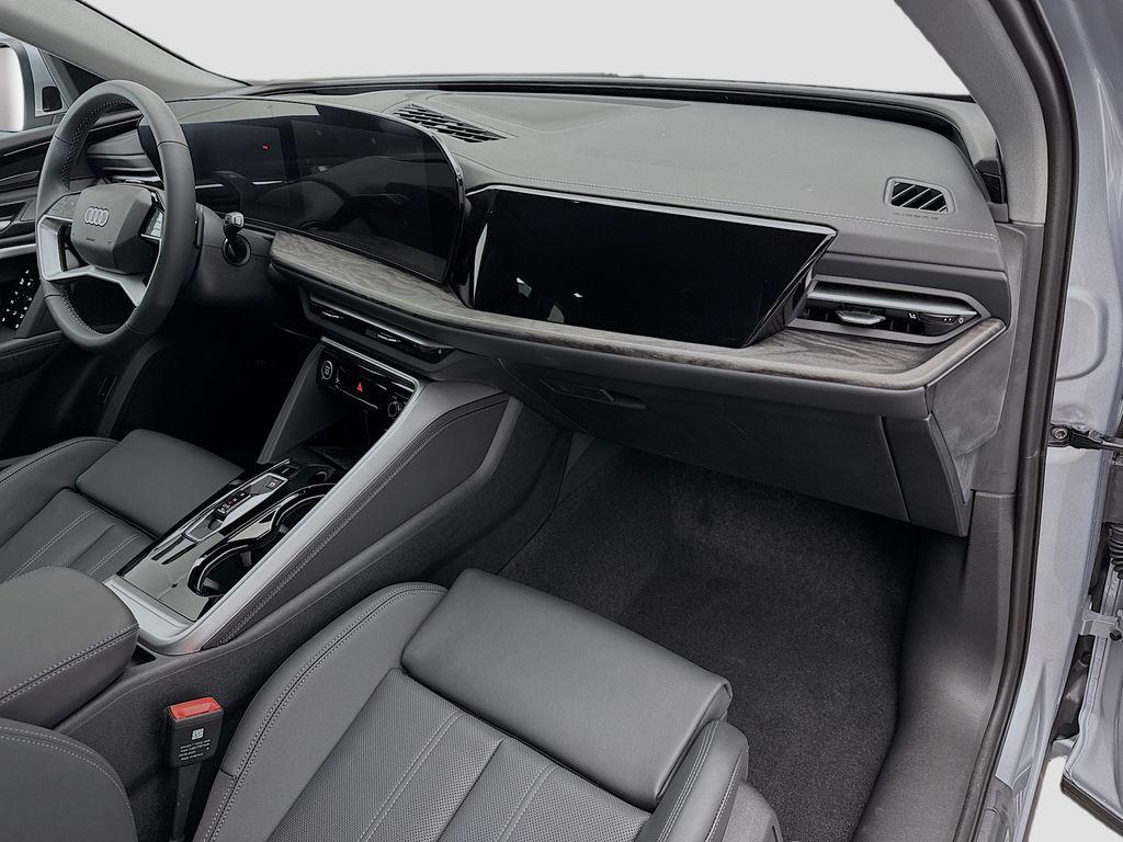 new 2025 Audi Q5 car, priced at $60,025