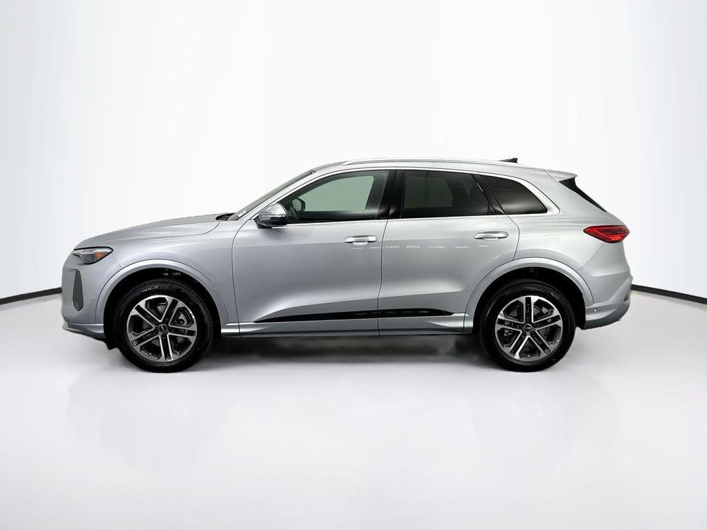 new 2025 Audi Q5 car, priced at $60,025