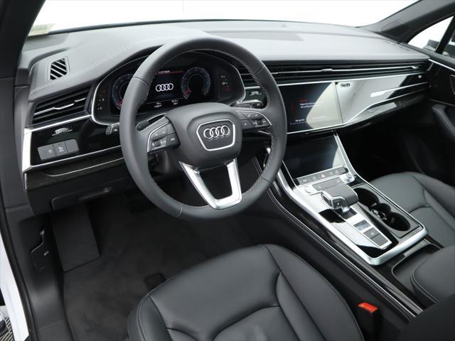 new 2025 Audi Q7 car, priced at $69,370