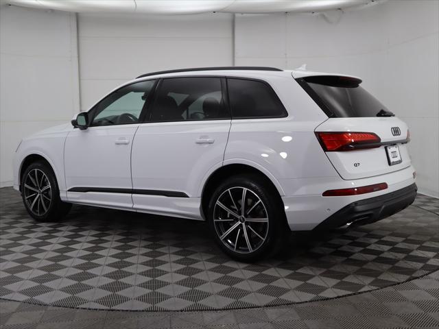 new 2025 Audi Q7 car, priced at $69,370