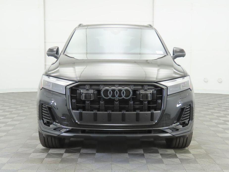 new 2025 Audi Q7 car, priced at $68,820