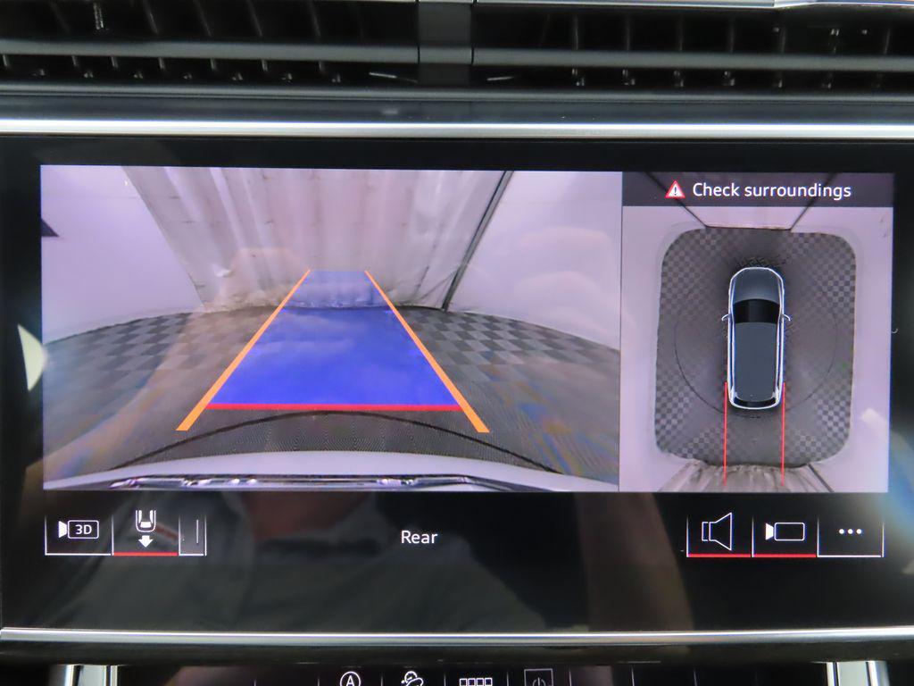 new 2025 Audi Q7 car, priced at $76,770