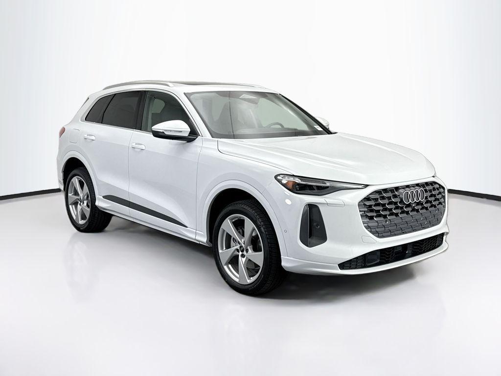 new 2025 Audi Q5 car, priced at $61,890