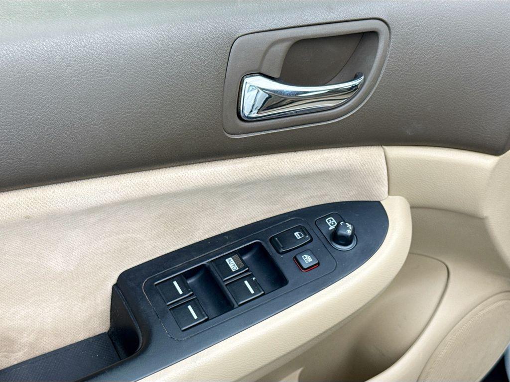 used 2006 Honda Accord car, priced at $6,260