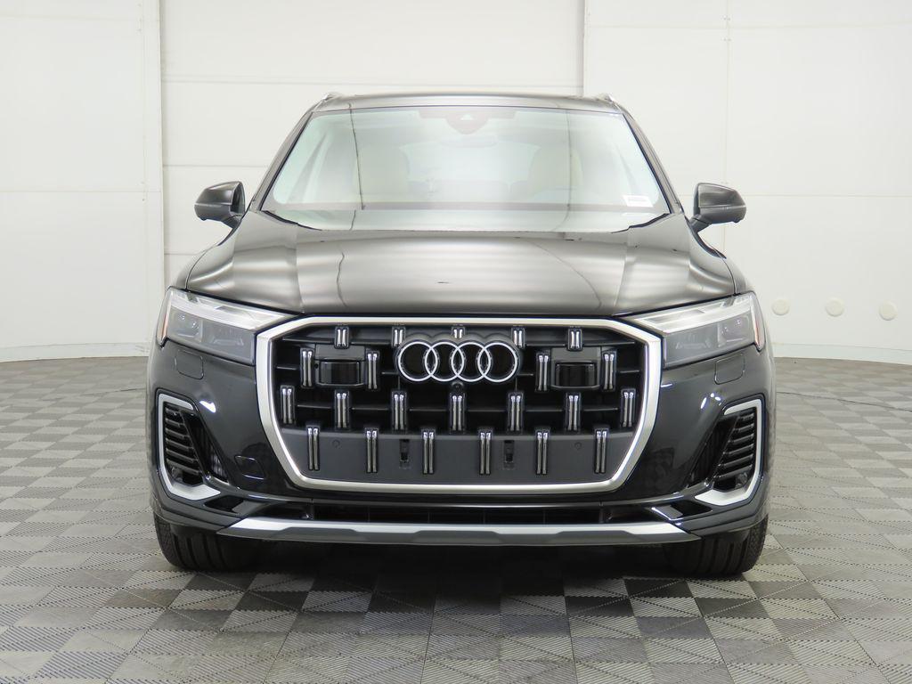 new 2025 Audi Q7 car, priced at $75,205
