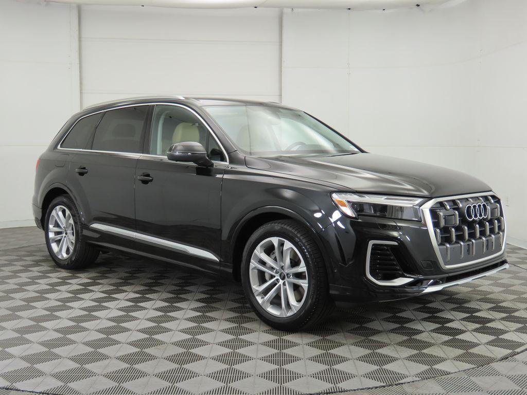 new 2025 Audi Q7 car, priced at $75,205