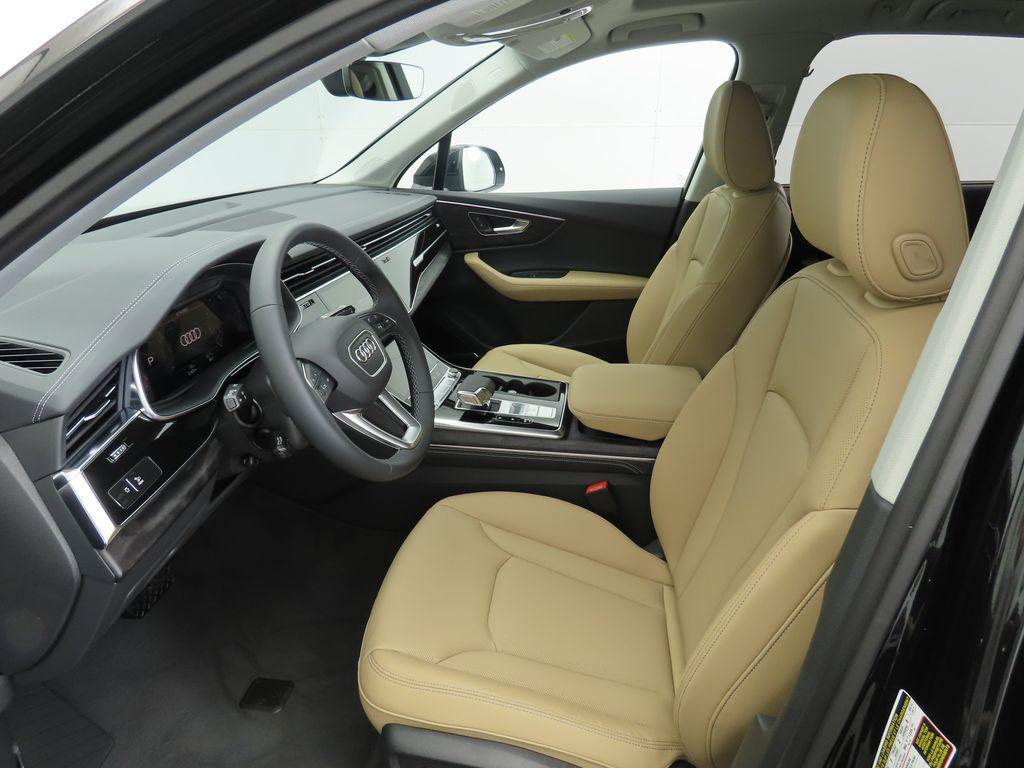 new 2025 Audi Q7 car, priced at $75,205