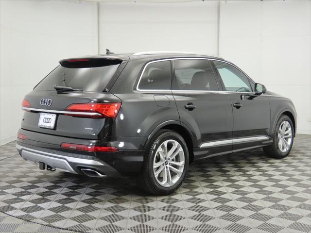 new 2025 Audi Q7 car, priced at $75,205