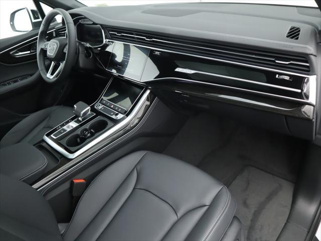 new 2025 Audi Q7 car, priced at $74,190