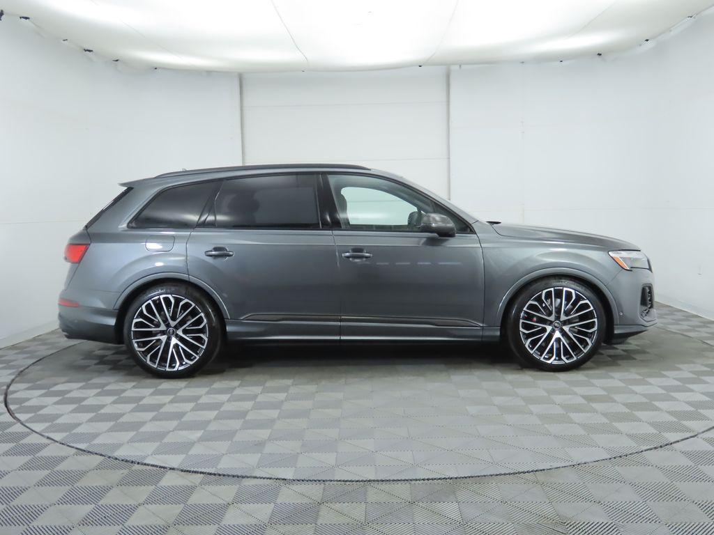 new 2025 Audi SQ7 car, priced at $111,230
