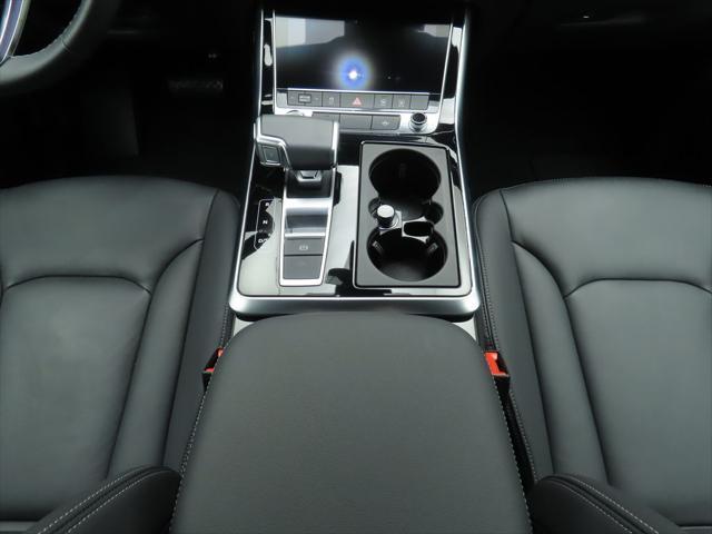 used 2025 Audi Q7 car, priced at $61,701