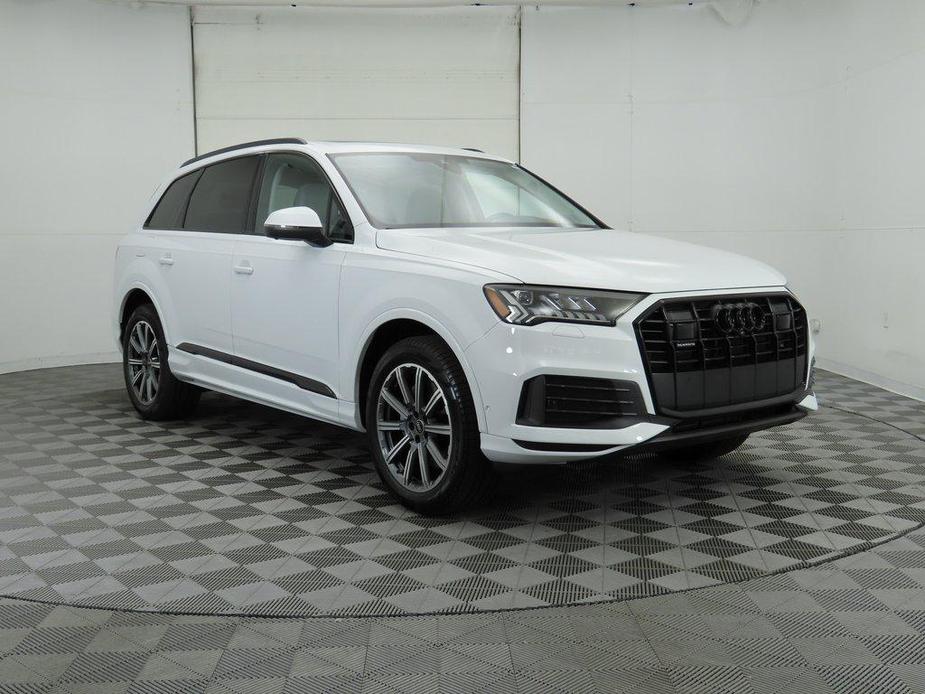 used 2023 Audi Q7 car, priced at $62,086