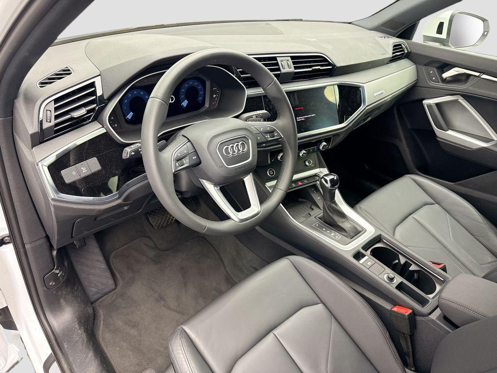 used 2025 Audi Q3 car