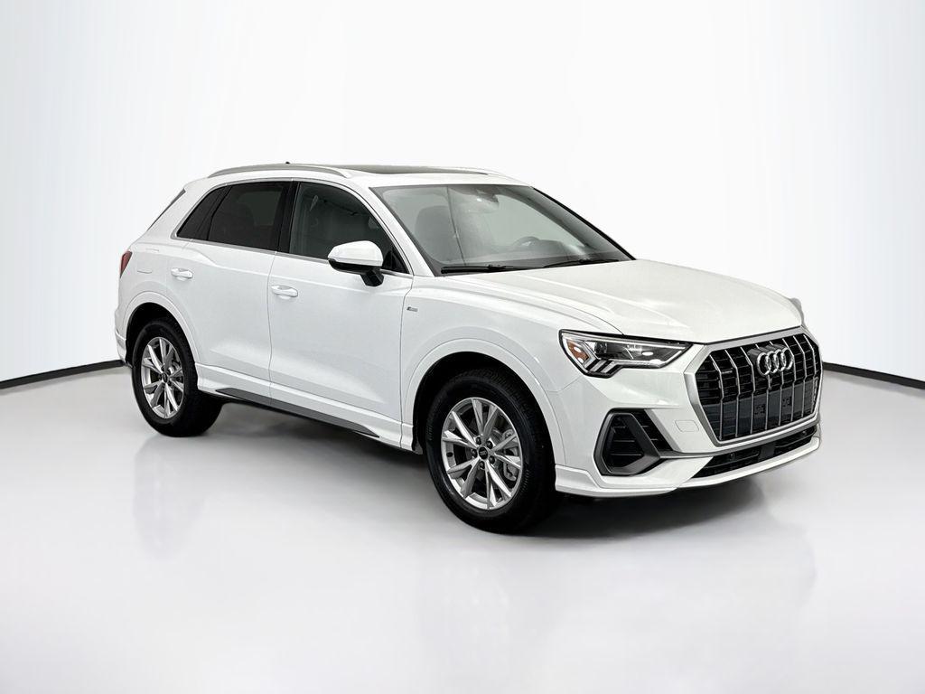 used 2025 Audi Q3 car