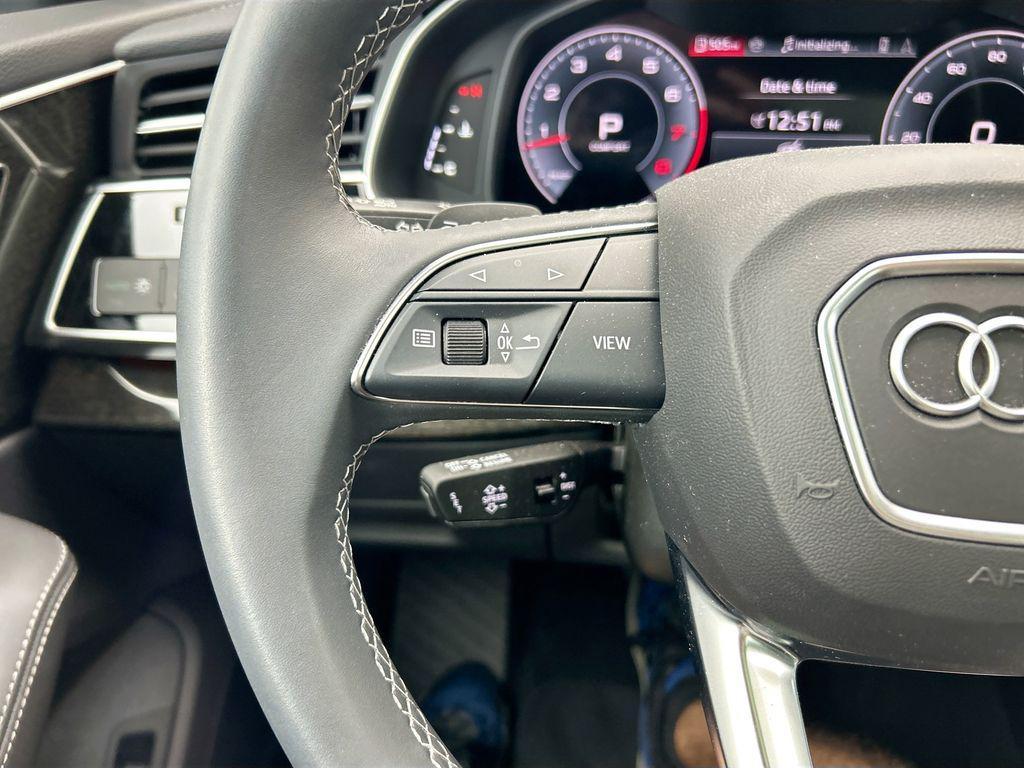 used 2025 Audi Q8 car