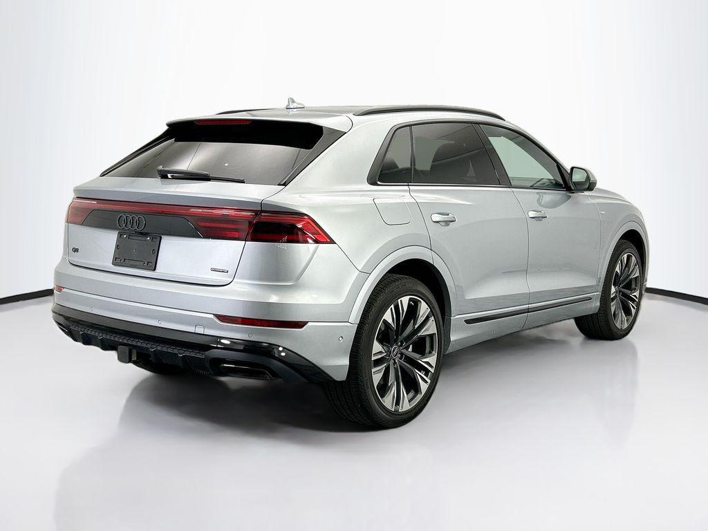 used 2025 Audi Q8 car