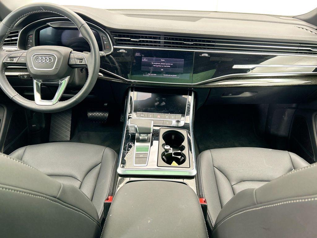 used 2025 Audi Q8 car