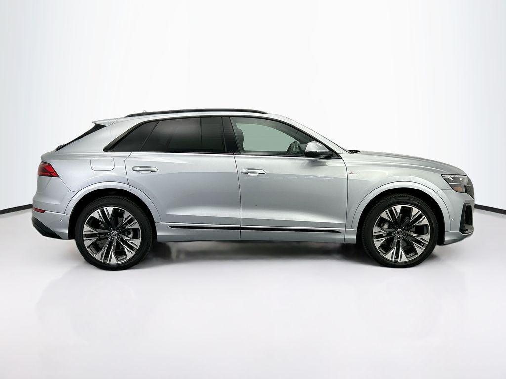 used 2025 Audi Q8 car