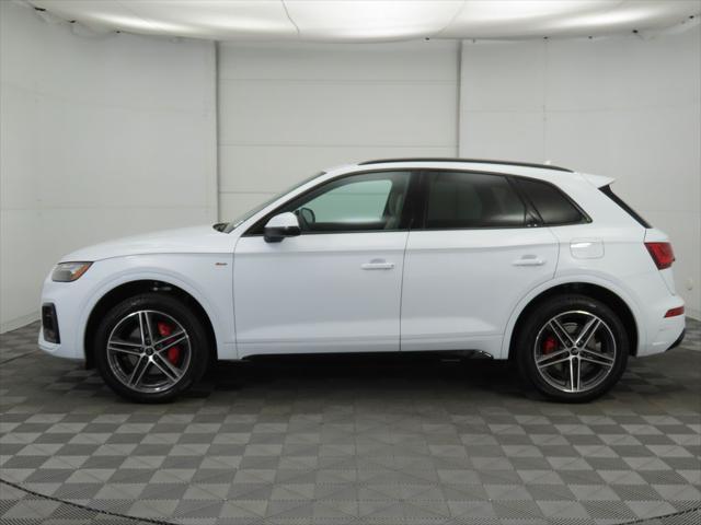 new 2025 Audi Q5 car, priced at $69,160