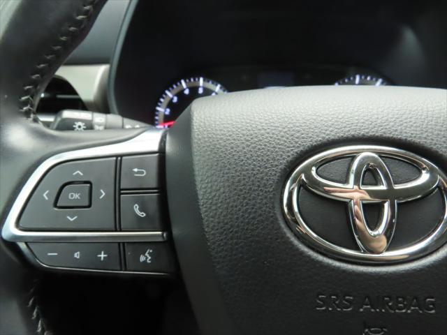 used 2021 Toyota Highlander car, priced at $28,932