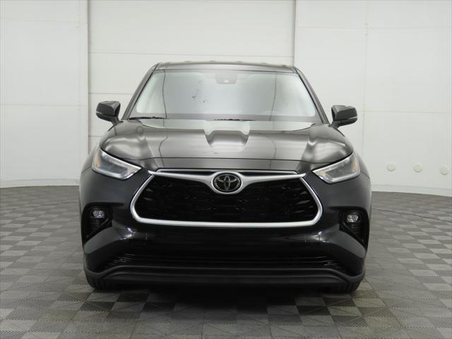 used 2021 Toyota Highlander car, priced at $28,932