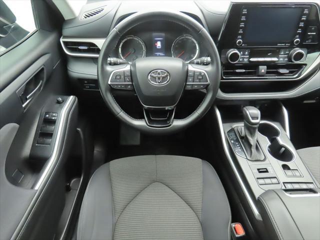 used 2021 Toyota Highlander car, priced at $28,932