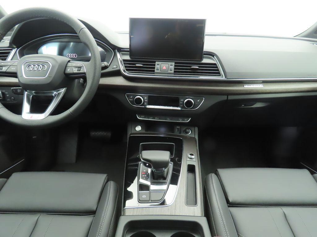 new 2025 Audi Q5 car, priced at $69,160