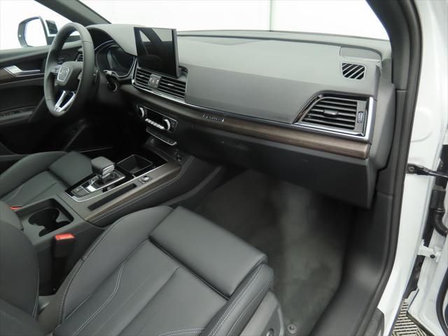 new 2025 Audi Q5 car, priced at $69,160