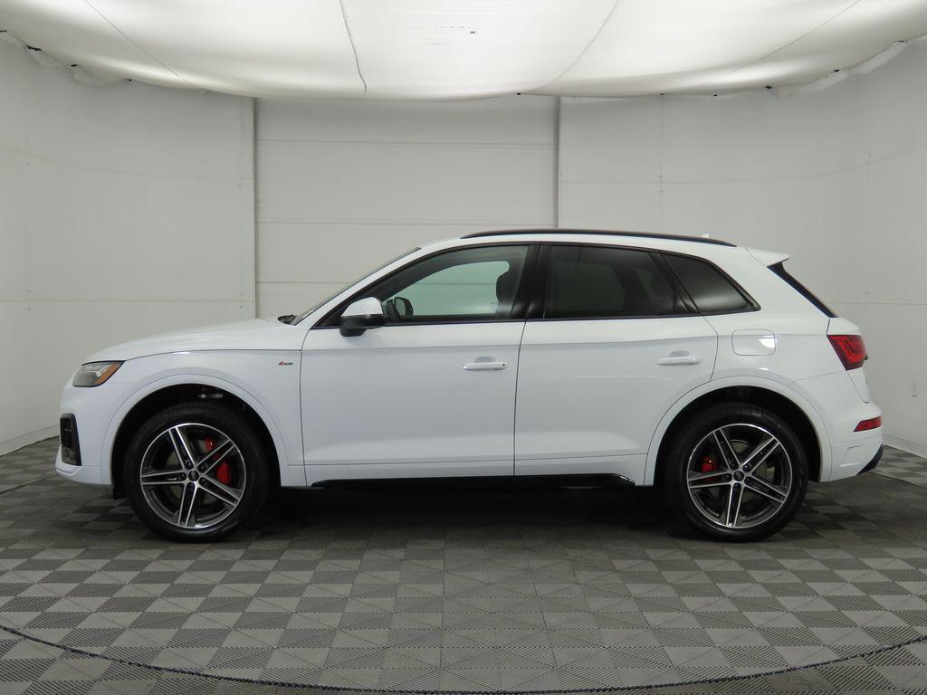 new 2025 Audi Q5 car, priced at $69,160