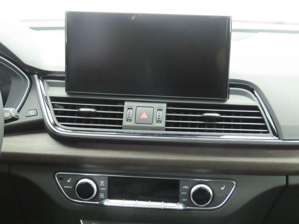 new 2025 Audi Q5 car, priced at $69,160