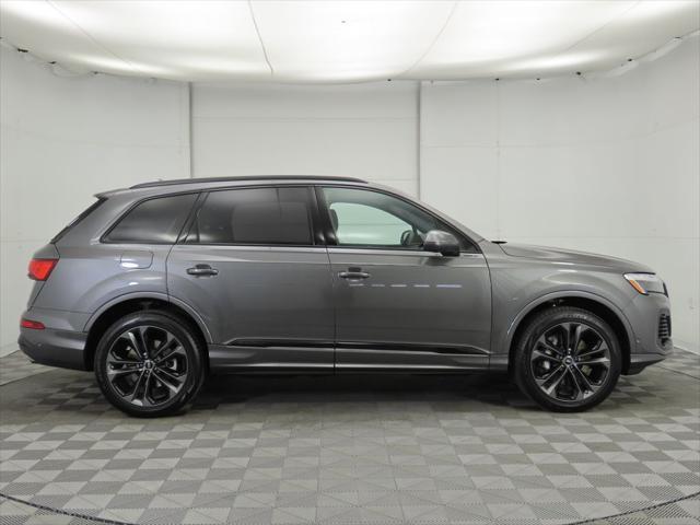 new 2025 Audi Q7 car, priced at $77,460
