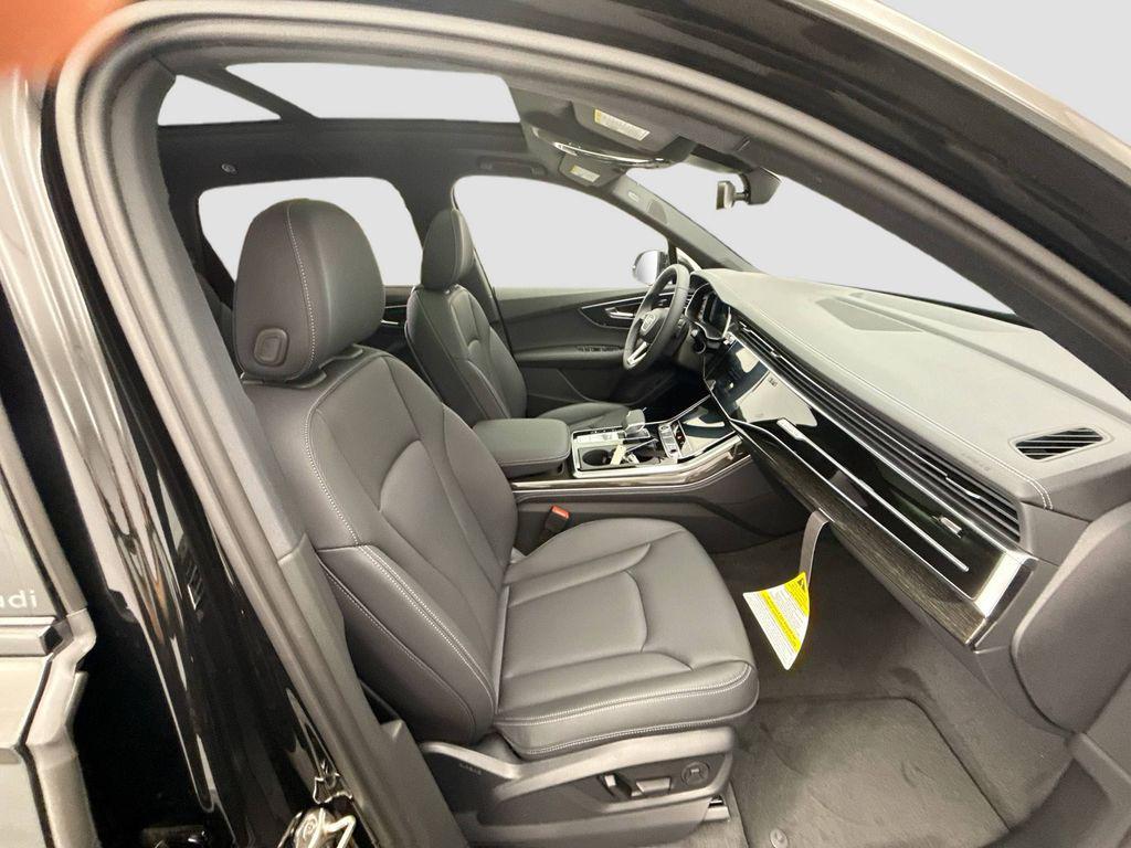 new 2026 Audi Q7 car, priced at $78,105