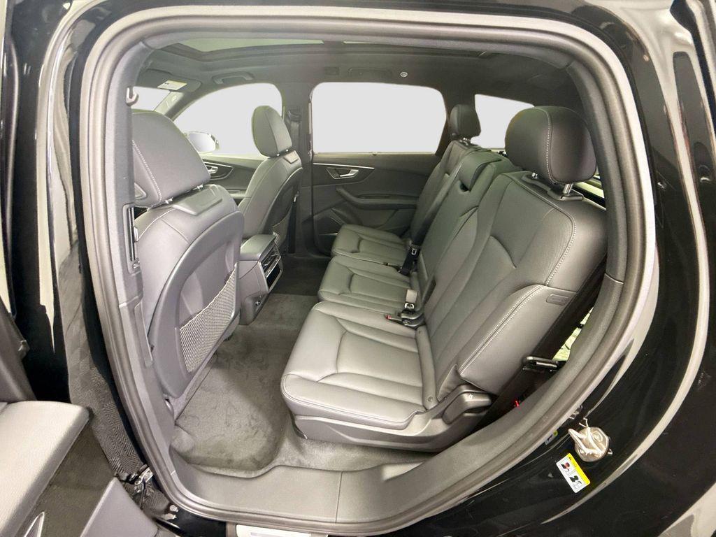 new 2026 Audi Q7 car, priced at $78,105