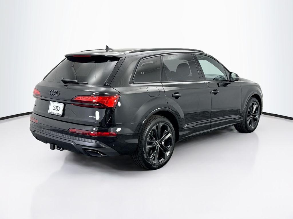 new 2026 Audi Q7 car, priced at $78,105