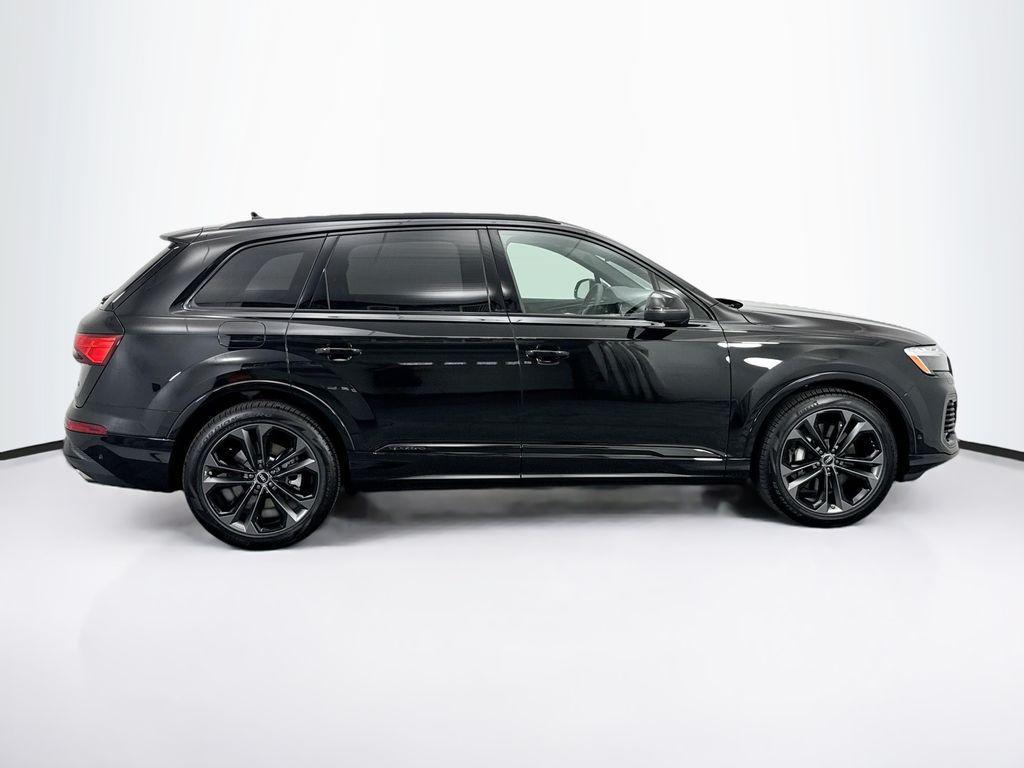 new 2026 Audi Q7 car, priced at $78,105