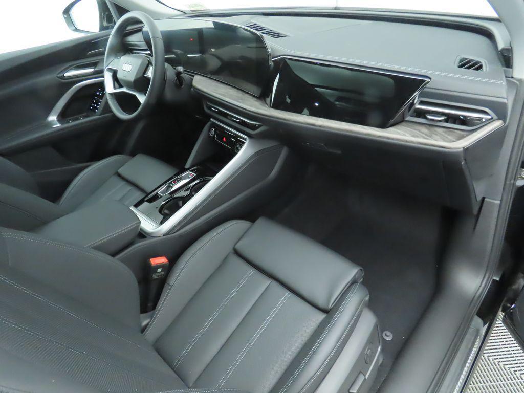 new 2025 Audi Q5 car, priced at $60,960