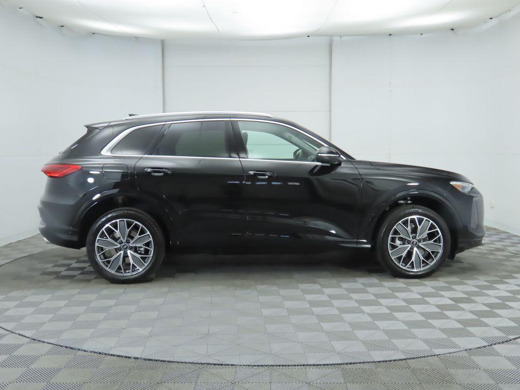 new 2025 Audi Q5 car, priced at $60,960
